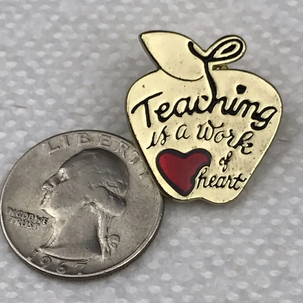 N/A vintage brooch